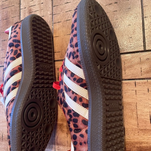 Adidas OG leopard sambas sneakers sold out womens size 10 see notes - Picture 2 of 6